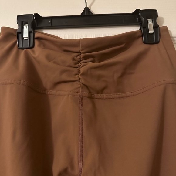 Free People Movement Revelation Yoga Leggings Brown Sz Small NWOT - Picture 9 of 9
